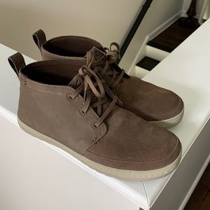 Men’s Teva sneakers size 8.5